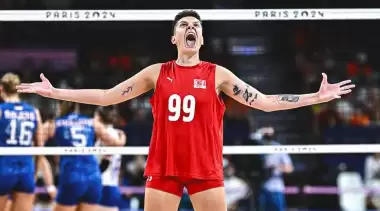 Ebrar Karakurt'tan Eda Erdem ve Vargas sözleri 