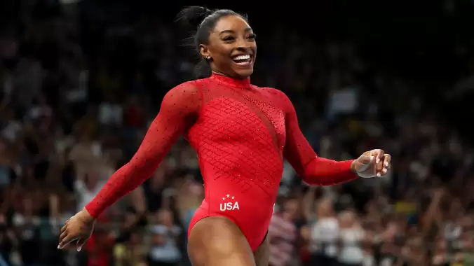 ABD'li Simone Biles'ten altın madalya!