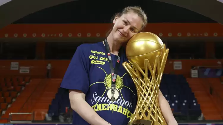 Emma Meesseman, Fenerbahçe ile sözleşme yeniledi