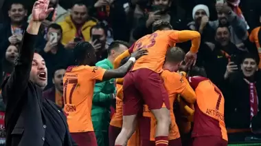 Sahne şampiyonun! Okan Buruk'tan ilk 11'de üç değişiklik