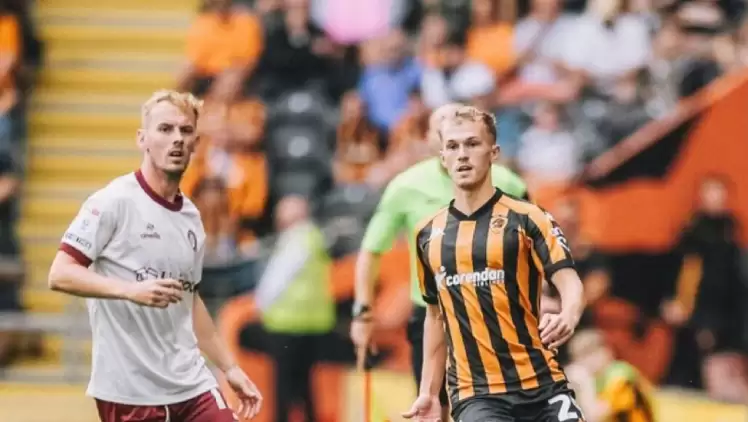 Hull City, Championship'in ilk haftasında puanı zor kurtardı