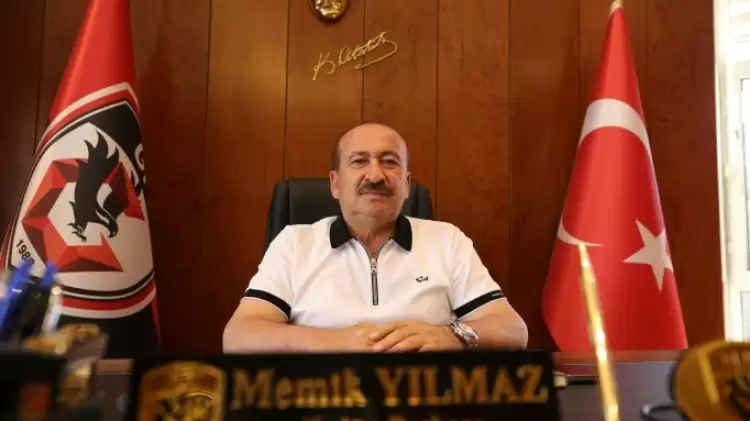 Memik Yılmaz: ''Hak etmeyen oyunculara para veriliyor''