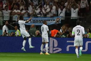 Real Madrid'de Kylian Mbappe golle başladı!