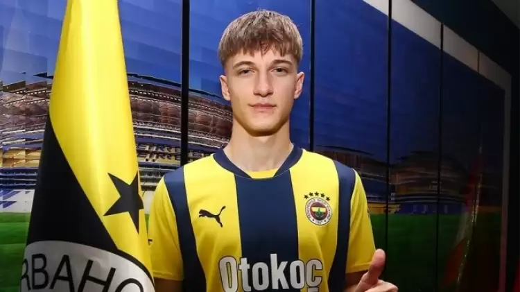 Fenerbahçe transferi açıkladı: Genç oyuncu 4 yıllık imza attı!