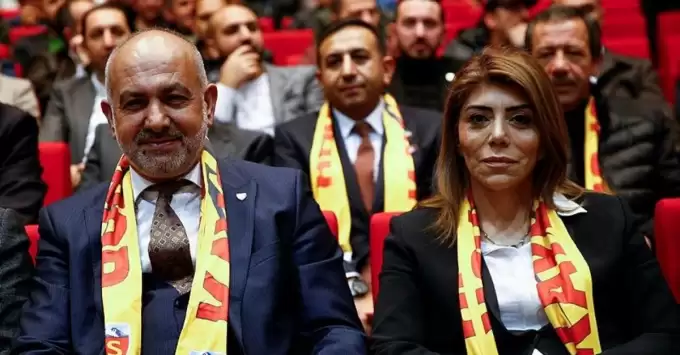 Kayserispor'da tartışma büyüyor! Berna Gözbaşı'dan Çamlı'nın sözlerin cevap ve adaylık sinyali