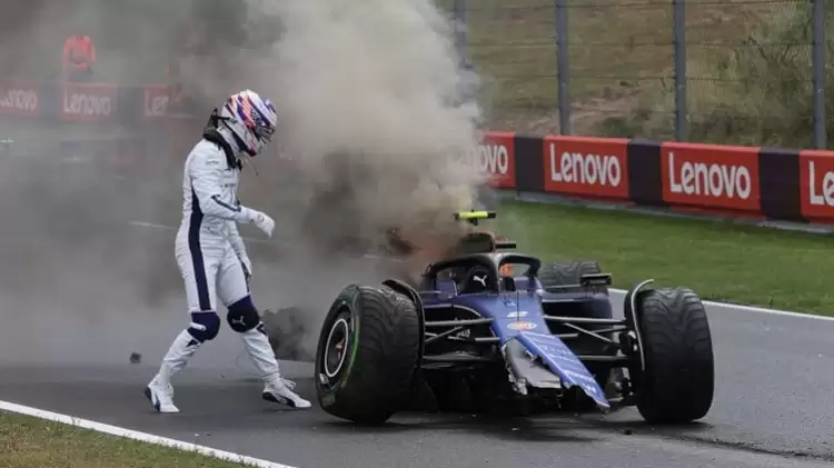 Formula 1 Hollanda GP'de kaza: Araç alev aldı