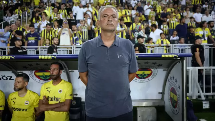 Fenerbahçe Teknik Direktörü Jose Mourinho, Alanyaspor maçında kazanan kadroyu bozmadı