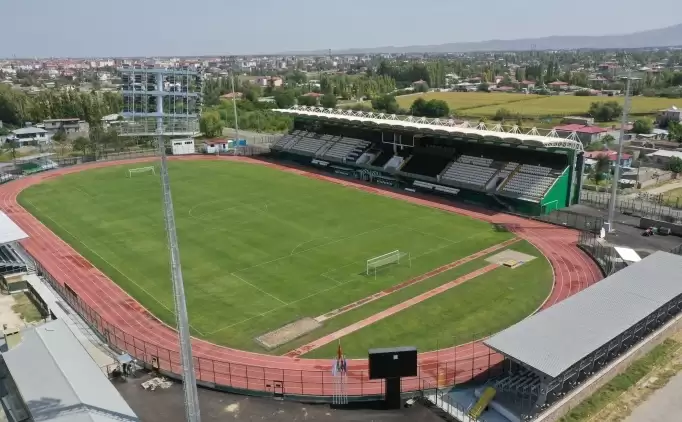 Iğdır FK'nın stadı tam profesyonel hale getirildi