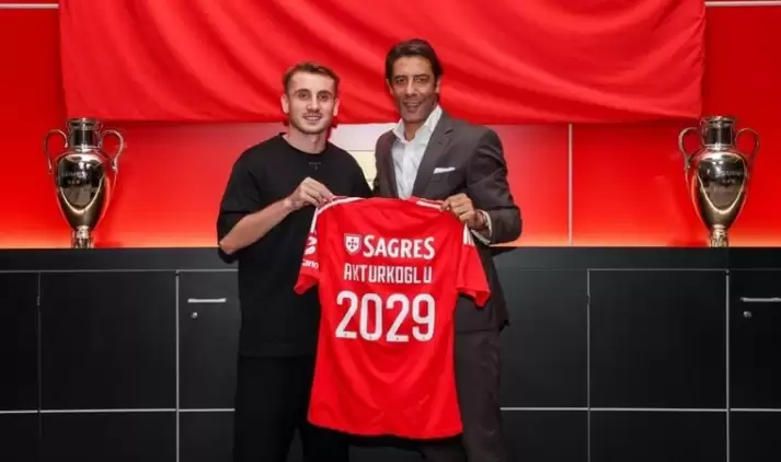 Benfica'ya transfer olan Kerem Aktürkoğlu'na ilk gününde tuzak sorular