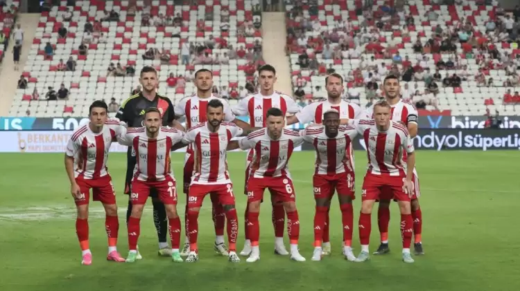 Antalyaspor’da mutlu son! İngiliz futbolcunun lisansı çıkarıldı