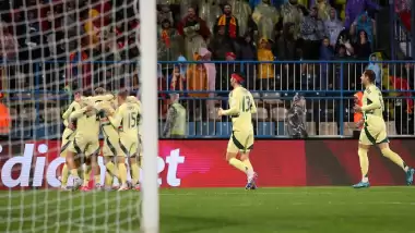 Galler'e 3 puan için 3 dakika yetti!