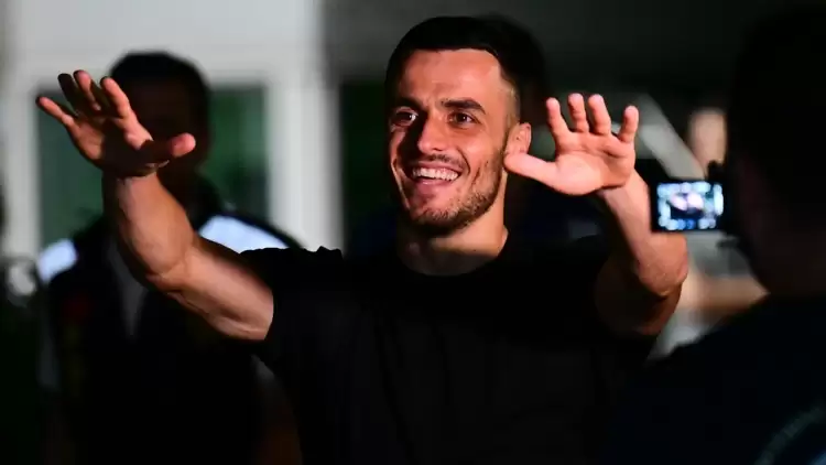 Fenerbahçe'de Mourinho'dan Filip Kostic kararı! Sırp yıldız hangi bölgede oynayacak? 