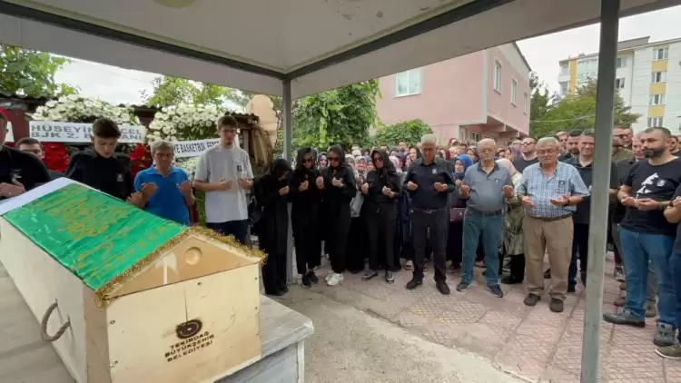 Milli basketbolcu İlkan Karaman gözyaşlarıyla son yolculuğuna uğurlandı