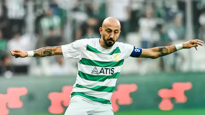 Timsah, rekor taraftarı önünde 3 puanı kaptı