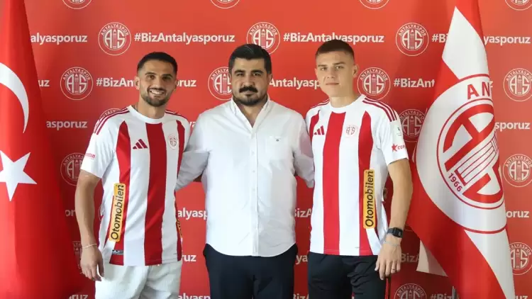 Antalyaspor, Petrusenko ile Abdurrahim Dursun için imza töreni düzenledi