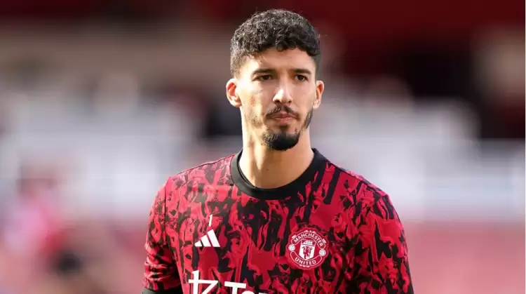 Altay Bayındır'dan Manchester United açıklaması! "Şansa ihtiyacım var"