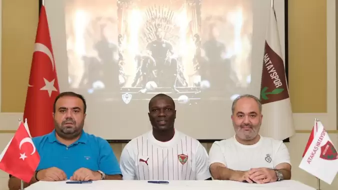 Hatayspor'dan Aboubakar  ve Dele-Bashiru açıklaması