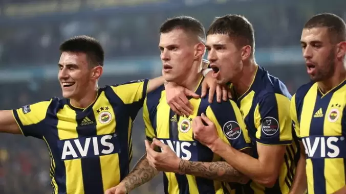 Eski Fenerbahçeli futbolcu sportif direktör oldu!