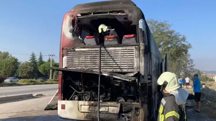 23 Elazığ FK'nin takım otobüsü, alev topuna döndü