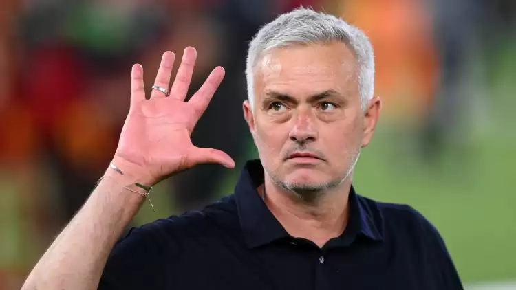 Fenerbahçe teknik direktörü Jose Mourinho'nun mutlu günü