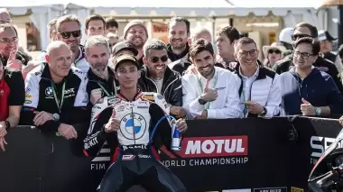 Toprak Razgatlıoğlu, farkı açmaya devam ediyor