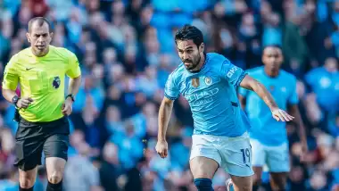 Manchester City geriden gelip kazandı!