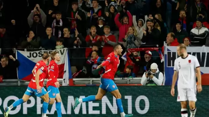 Çekya, Arnavutluk'u 2 golle devirdi!
