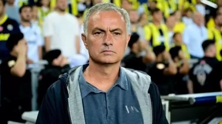 Milli takımdan Jose Mourinho'yu üzecek haber!