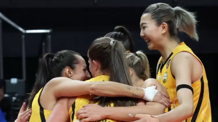 Kuzeyboru'yu 3-2 yenen VakıfBank ilk galibiyetini aldı