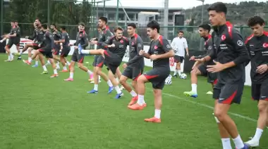 Ümit Milli Futbol Takımı'nda iki oyuncu aday kadrodan çıkarıldı