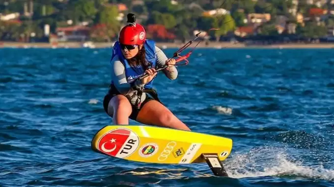 Milli yelkenci, Avrupa'dan gümüş madalyayla döndü