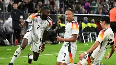 Panzerler, Portakallar'ı tek golle geçti!