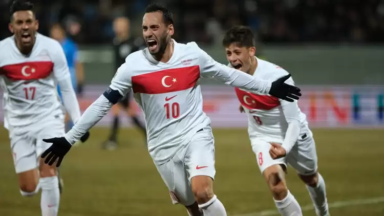 Hakan Çalhanoğlu: "Aklım hala penaltıda, ayağım kaydı"