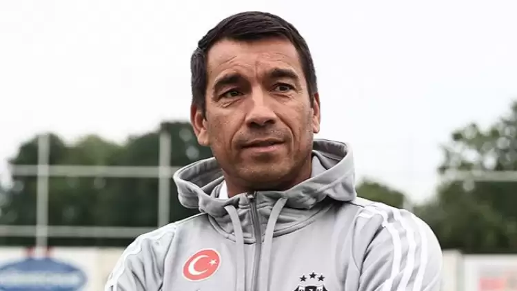 Giovanni van Bronckhorst'tan Tayyip Talha Sanuç’a uyarı!