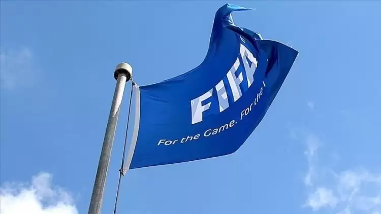 FIFA'nın sponsorluk anlaşması kadın futbolcuların tepkisini çekti