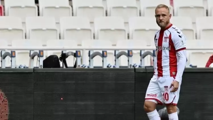 Sivasspor'da Alex Pritchard şoku