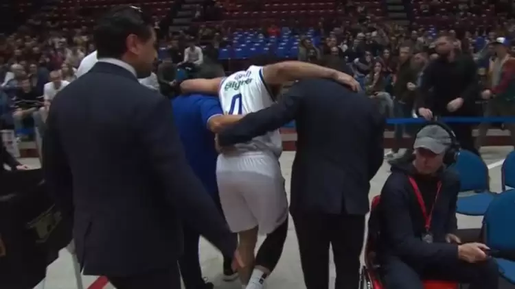 Anadolu Efes'e Larkin şoku! Sakatlanarak sahayı terk etti...