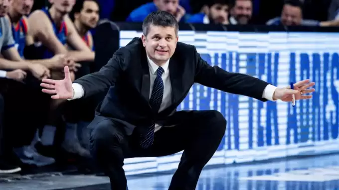 Efes Koçu Barça galibiyetinin şifresini verdi!