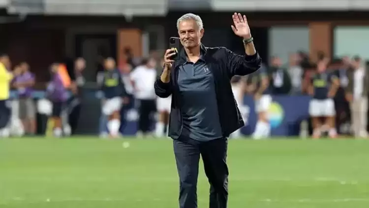 Mourinho'dan yıldız isme: "Trabzonspor maçında kendini göster"