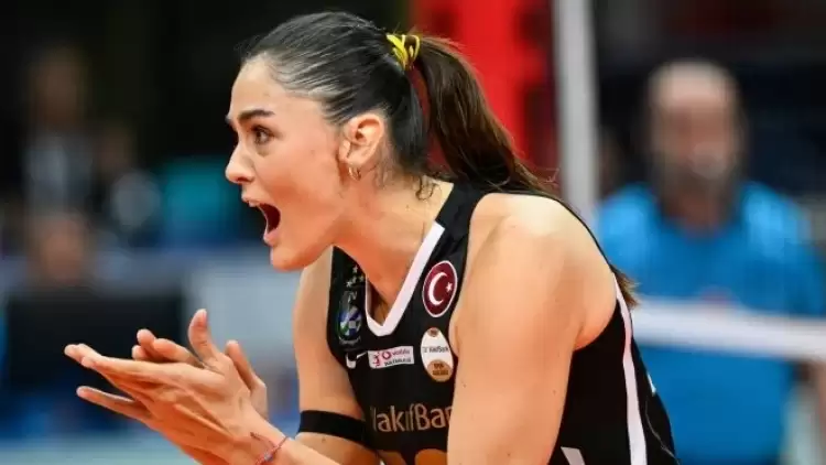 (ÖZET) VakıfBank, Fenerbahçe'nin serisini bitirdi