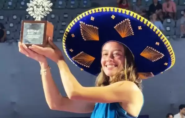 Zeynep Sönmez'den tarihi şampiyonluk