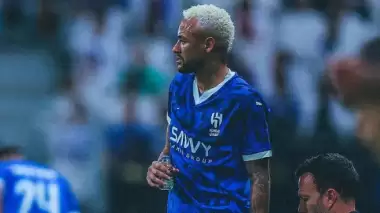 Neymar yine sakatlandı! Galibiyet Jorge Jesus'un kursağında kaldı...