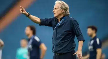 Jesus'un Al Hilal'i evinde üçledi!