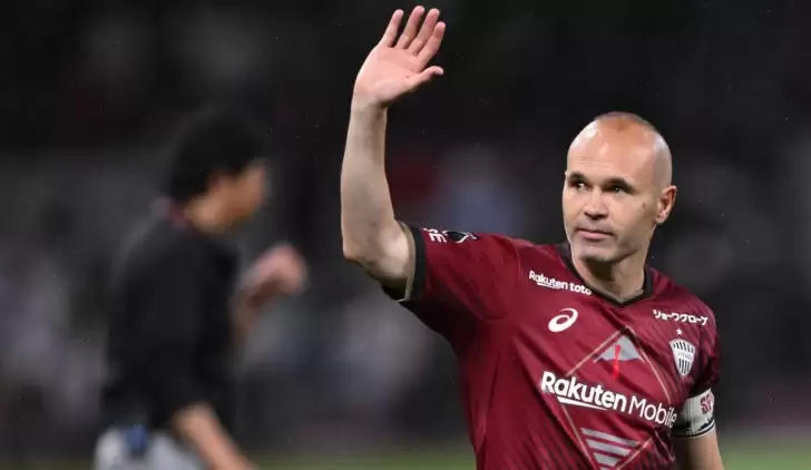 Iniesta, "El Clasico" gösteri maçıyla Tokyo'da emekliliğini kutlayacak