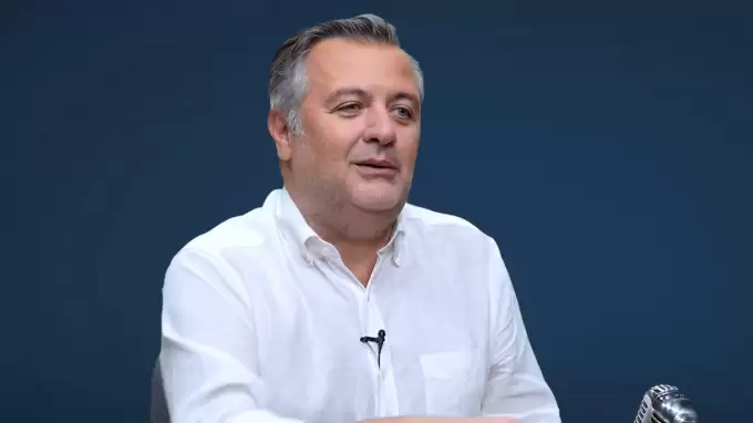 Mehmet Demirkol: "Camia ayağa kalkardı"