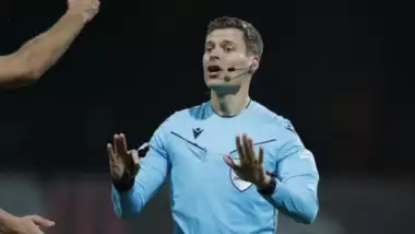 Karadağ - Türkiye maçının hakemi belli oldu!