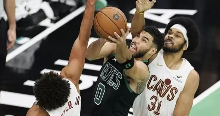 NBA'de Cavaliers'ın 15 maçlık galibiyet serisi sona erdi