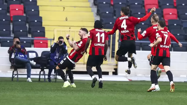 (ÖZET) Gaziantep FK - Başakşehir FK Maç Sonucu: 3-0