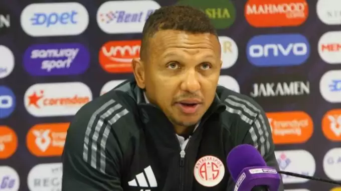 Mehmet Aurelio'dan Alex de Souza'ya övgü