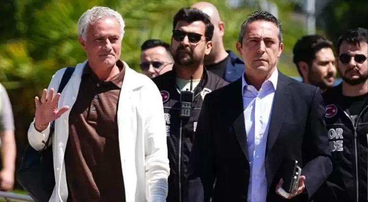 Mourinho, Oosterwolde'nin alternatifini istedi, Ali Koç devreye girdi! İşte teklif...